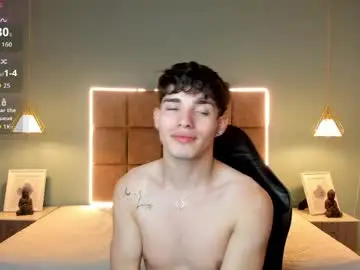 Live Sex with alejootwink - Chaturbate