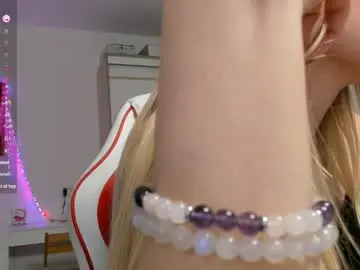 Sex Cam with askcaroline - Chaturbate