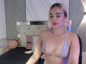Adult Webcams with julieta__fox_ - Chaturbate