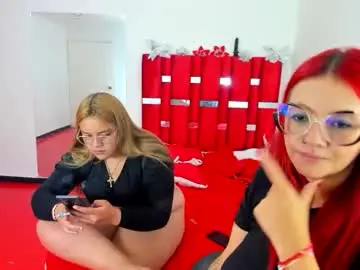 Nude Webcam with scarlett_red_11 - Chaturbate