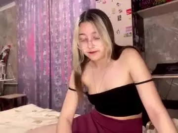 Live Sex Cam with glenniekinney - Chaturbate