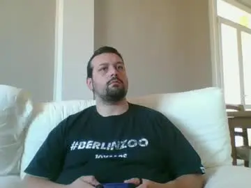 Sex Cam with italianbigboy932 - Chaturbate