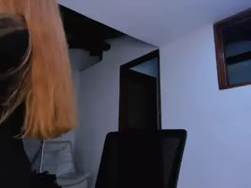 Adult Webcam with mikaelastonne - Chaturbate