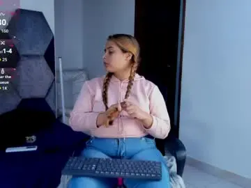 Adult Video Chat with mikaelastonne - Chaturbate
