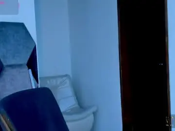 Adult Webcams with mikaelastonne - Chaturbate