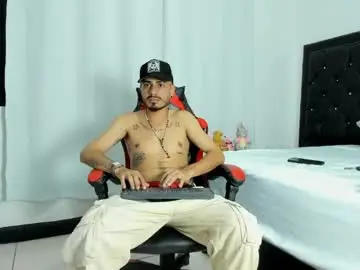 Live Sex Cam with matthewcullenn - Chaturbate