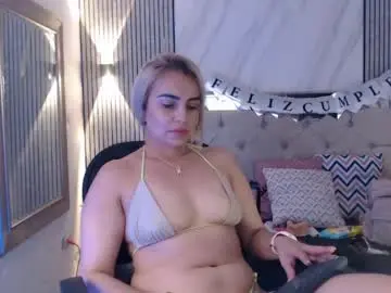 Live Sex with ashley__tylor - Chaturbate