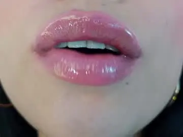 Free Porn Cam with mia_roux1 - Chaturbate