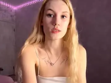 Live Porn with leealaya - Chaturbate