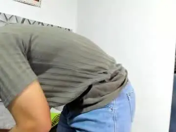 Sex Cam with benjamin_lichx - Chaturbate