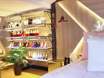 Adult Webcam with carlotta_ricci - Chaturbate