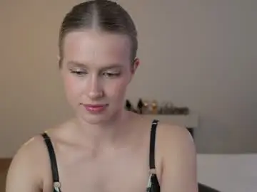 Live Sex with ella_twinkle - Chaturbate