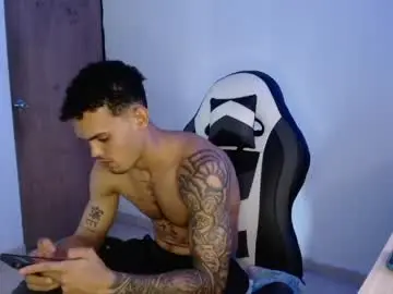 Live Sex Cam with master_black777 - Chaturbate