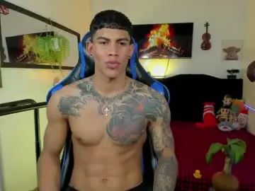 Adult Webcam with damian_latinxxx - Chaturbate