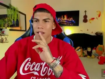 Nude Webcam with damian_latinxxx - Chaturbate