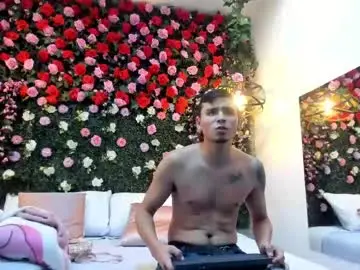 Sex Chat with chloeandadamm - Chaturbate