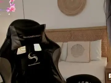 Live Sex Cam with stephanya_ - Chaturbate