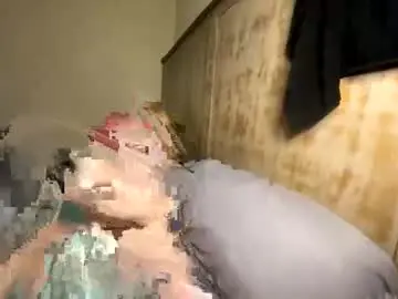 Live Porn with skyybarbie2025 - Chaturbate