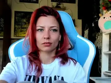 Adult Webcams with karoline121 - Chaturbate