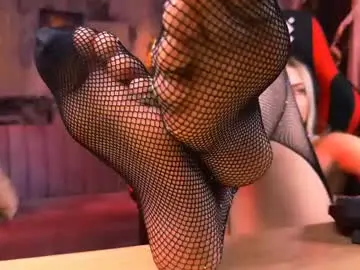Sex Cam with hyileyclark - Chaturbate