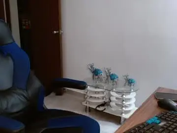 Nude Webcam with alejo_hot23 - Chaturbate