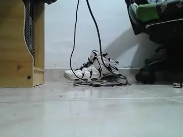 Free Porn Cam with srfindomfeet_ - Chaturbate