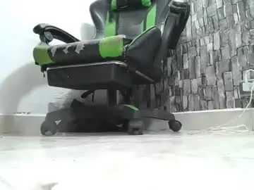 Best Webcam with srfindomfeet_ - Chaturbate