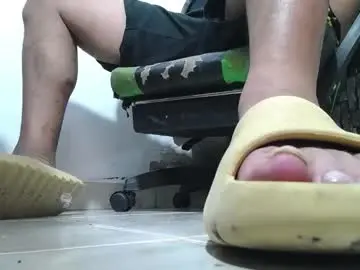 Live Sex with srfindomfeet_ - Chaturbate