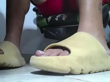 Free Porn Cam with srfindomfeet_ - Chaturbate