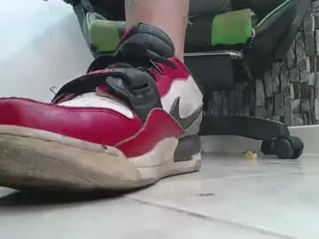Adult Video Chat with srfindomfeet_ - Chaturbate