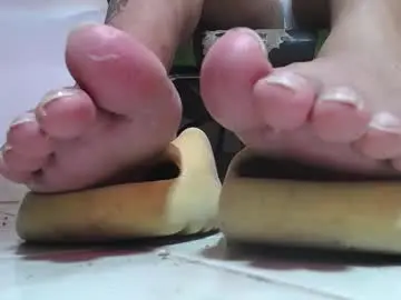 Live Sex with srfindomfeet_ - Chaturbate