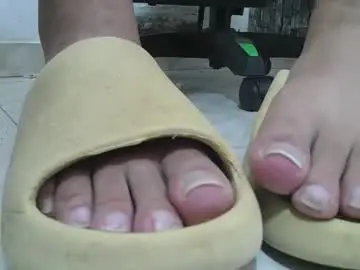 Watch Live Sex Cams with srfindomfeet_ - Chaturbate