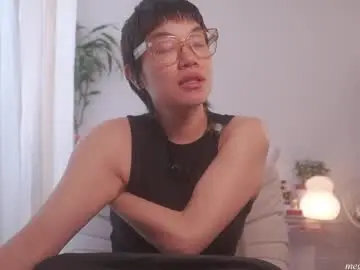 Live Porn with meganmei666 - Chaturbate