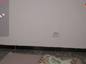 Live Sex with alessia_santorinni - Chaturbate