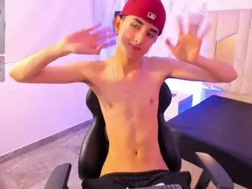 Sex Cam with eidan_tay - Chaturbate