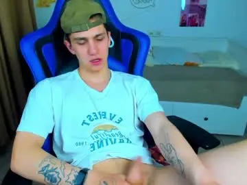 Sex Cam with frank_mooree - Chaturbate