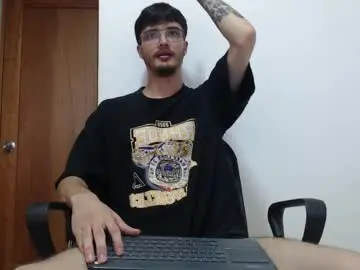 Live Sex Cam with joseh0se - Chaturbate