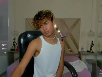 Live Sex Cam with anyelotwink - Chaturbate