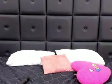 Live Porn with carolinacoleman - Chaturbate