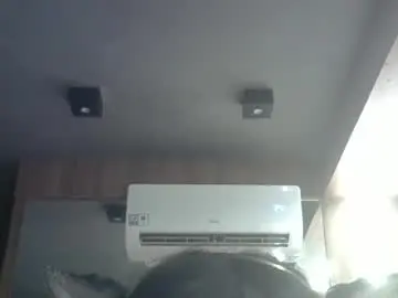 Nude Webcam with skinnykittencam - Chaturbate