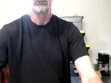 Live Sex Cam with chrisintn - Chaturbate
