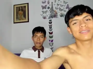 Live Sex Cam with cute_horny_friends - Chaturbate