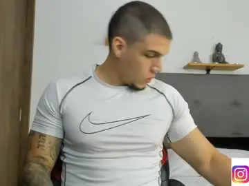 Live Sex Cam with axel_taylor21 - Chaturbate