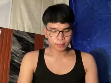 Nude Webcam with seductive_william - Chaturbate