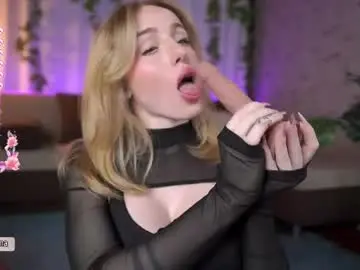 Watch Live Sex Cams with babyyyluna - Chaturbate