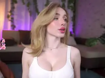 Live Porn with babyyyluna - Chaturbate
