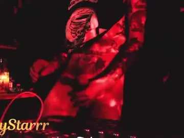 Live Sex Cam with glorystarrr - Chaturbate