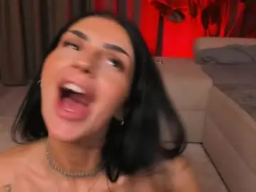 Live Porn with brainybelle - Chaturbate