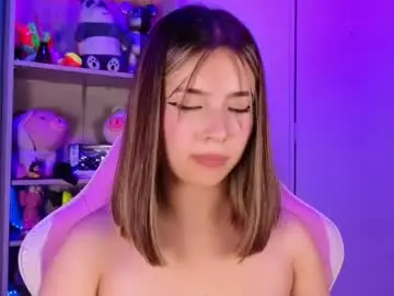 Live Sex Cam with emilykarterr - Chaturbate