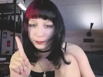 Live Sex Cam with yourcutiegoth - Chaturbate